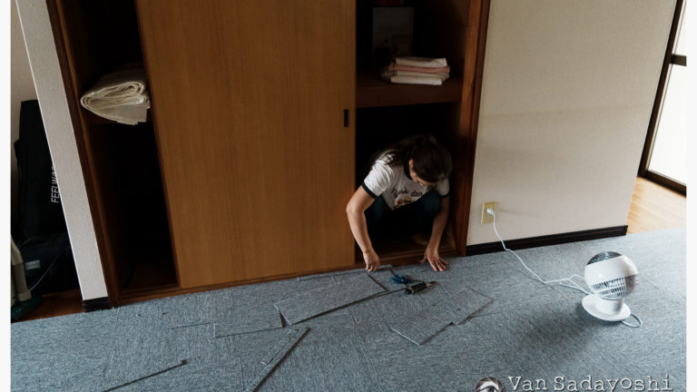 急須ブツ撮りとカーペット敷き