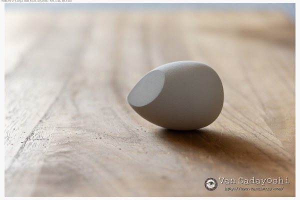 一緒に写すと関連がありそうに見える