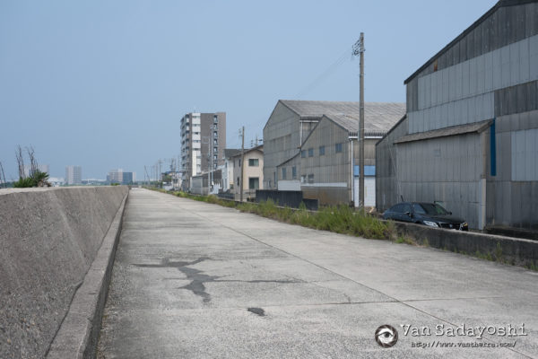 いかに写さないか／情報を減らすか