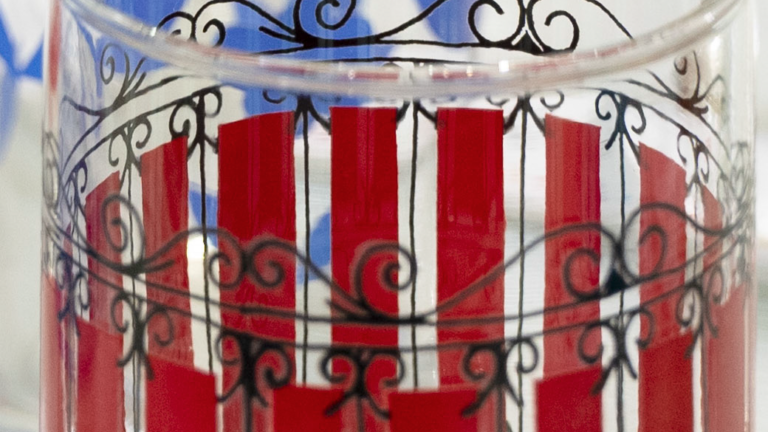 こっちか向こうか