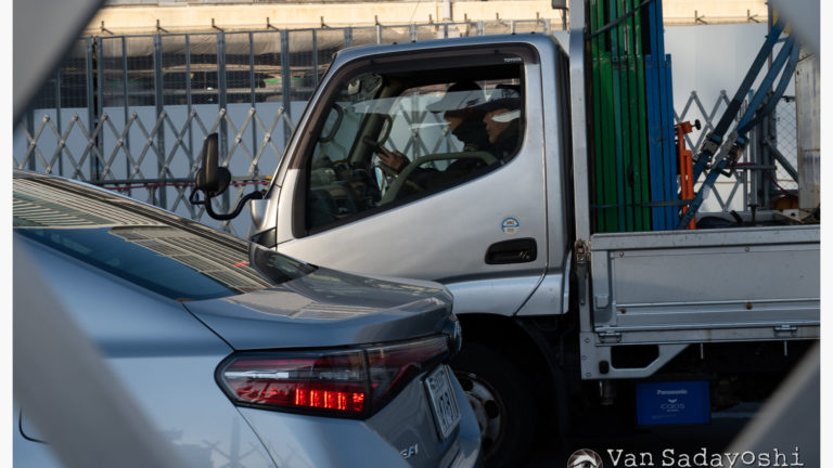 「柔らかい表現」の最後の砦はブレか？